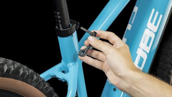 Cube Reaction Hybrid ONE 500 skyblue´n´white – Bild 3